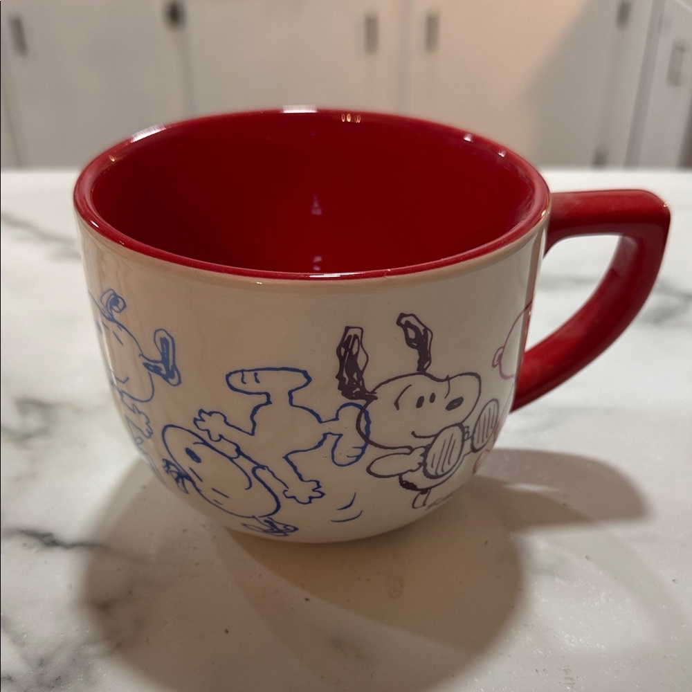 Schultz Snoopy Mug with Red Handle